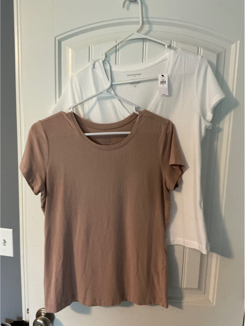 2 Banana Republic Timeless Tees size Small